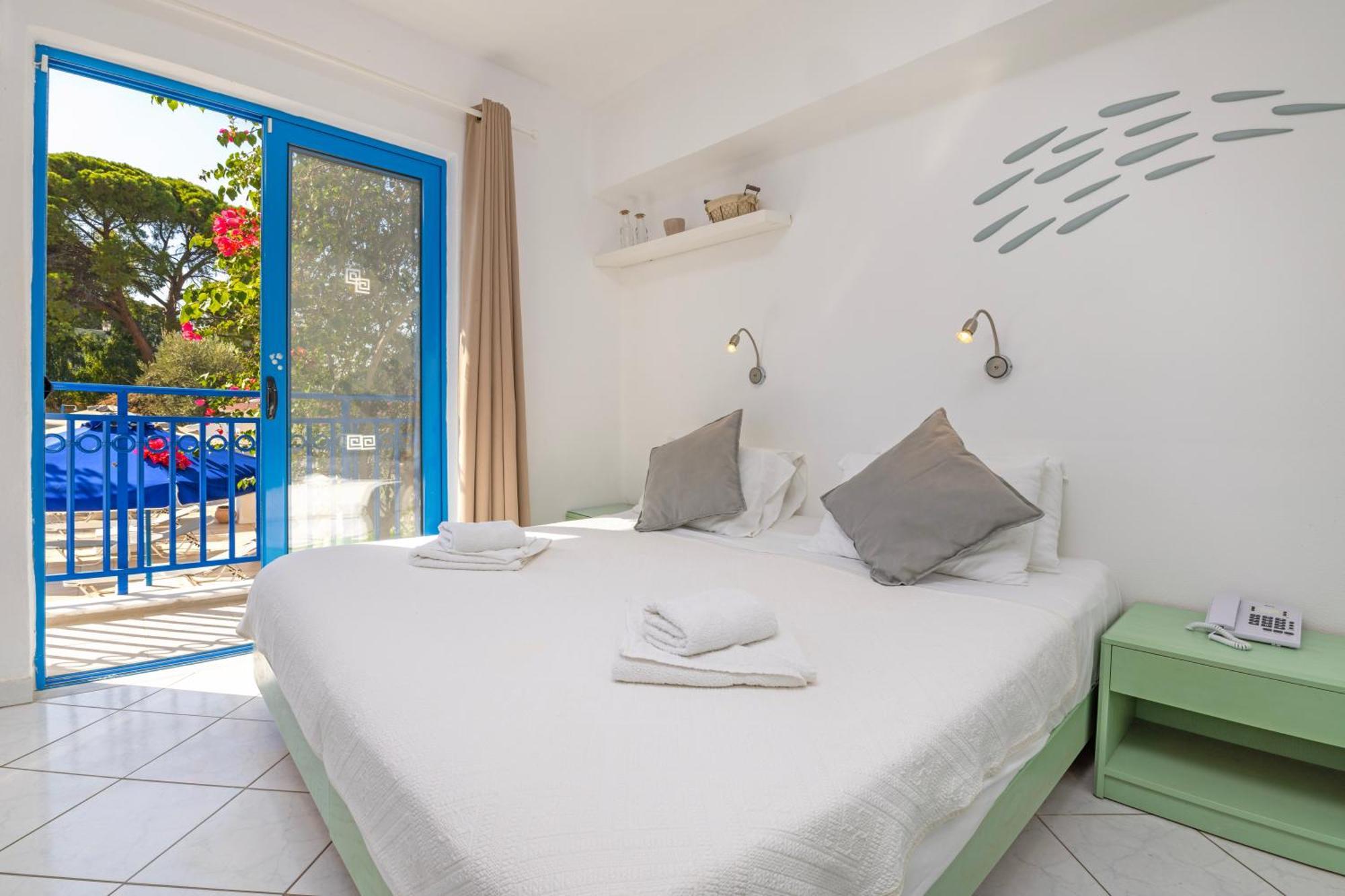 Hotel Nathalie Ixia  Bagian luar foto