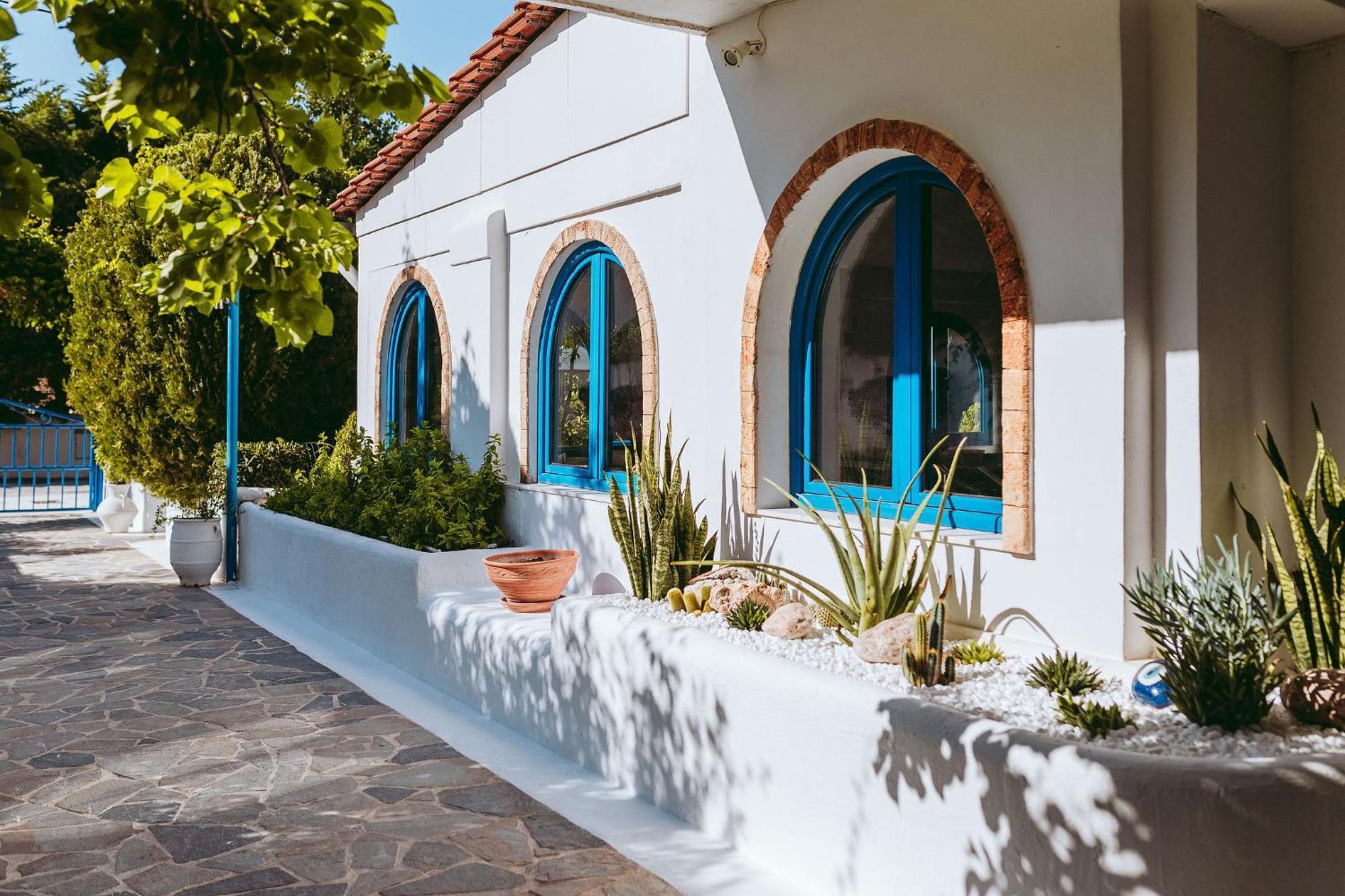 Hotel Nathalie Ixia  Bagian luar foto